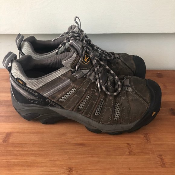 keen flint low womens